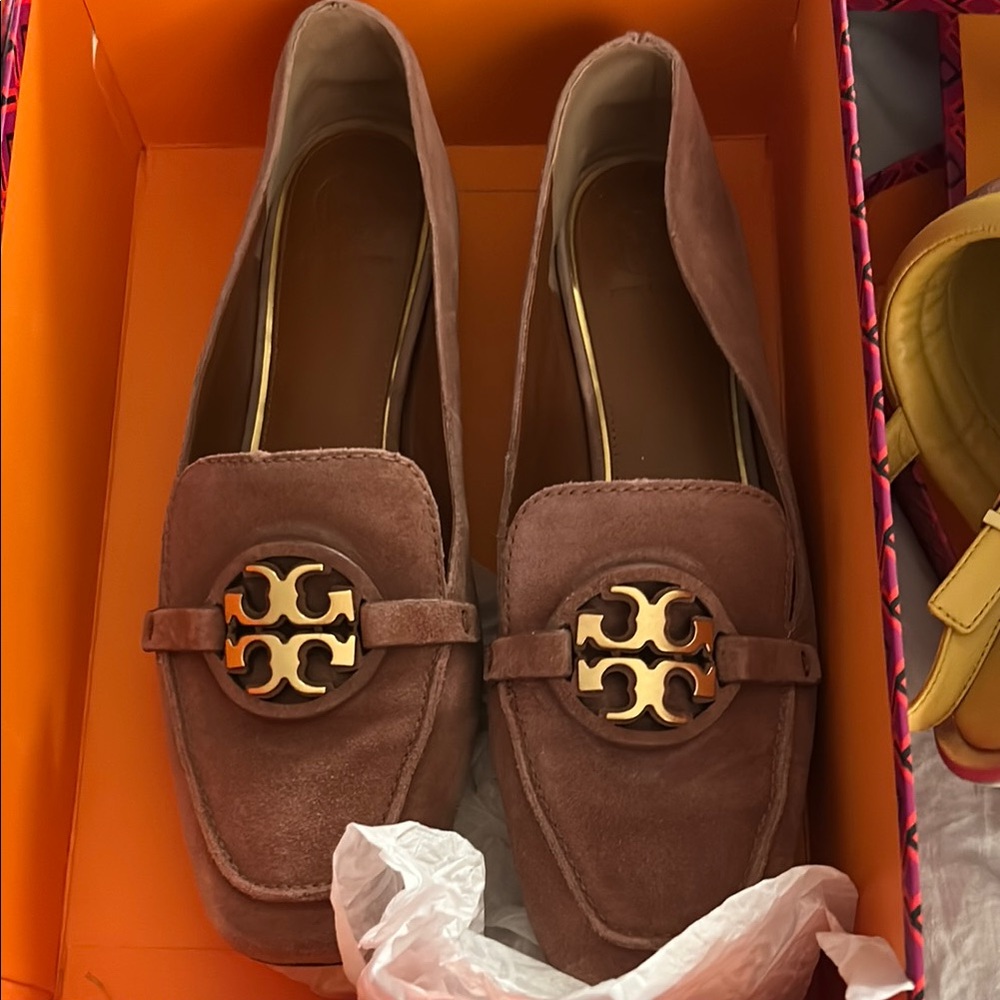 Tory Burch Brown Leather Flats with Gold Logo